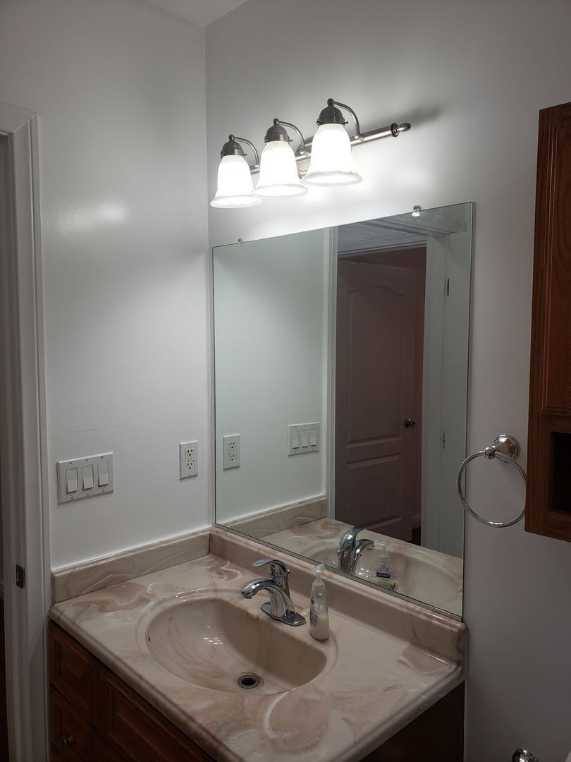 Building Photo - 3bed / 2 bath House for Rent in Monterey Park!