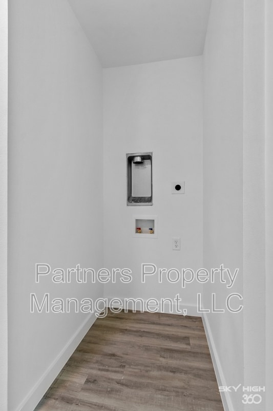 Building Photo - 940 Illinois Ave