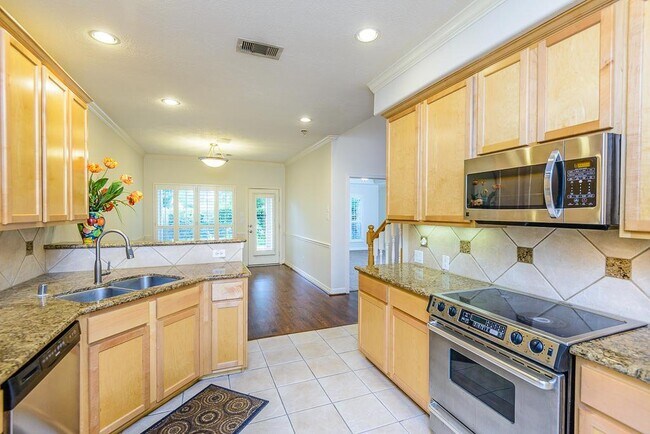 Building Photo - 12330 Timber Hollow