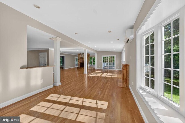 Building Photo - 12600 Maidens Bower Dr