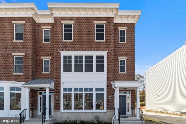 Building Photo - 2306 Palermo Dr