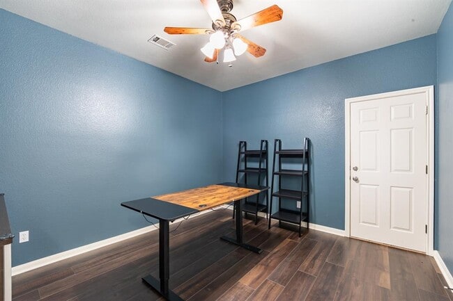 Building Photo - 730 Nelson Ranch Rd