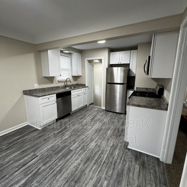 Building Photo - 19770 Kingsville St