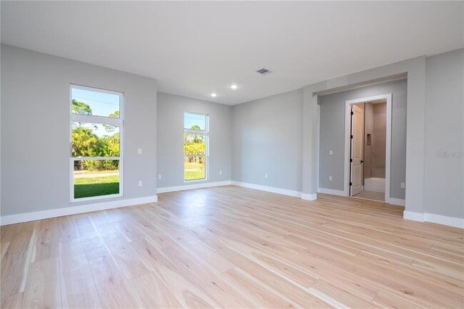 Building Photo - 15 Ramblewood St