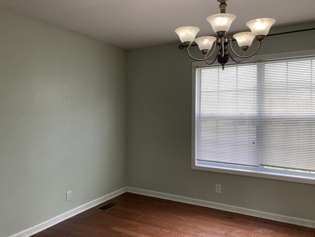 Building Photo - 2566 Leprechaun Ln