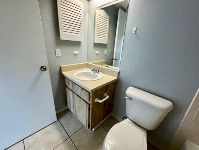 Building Photo - 5023 Terrace Palms Cir