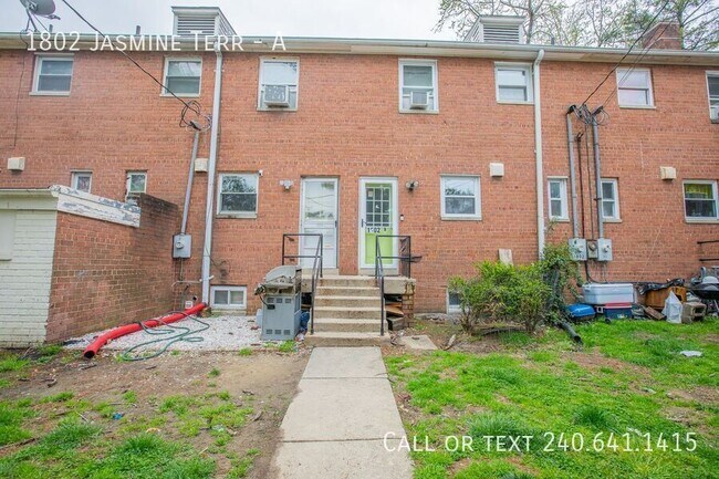 Building Photo - 1802 Jasmine Terrace