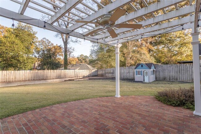 Building Photo - 149 Ledyard Dr