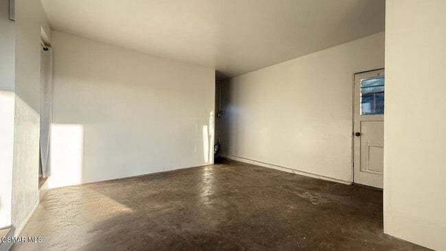Building Photo - 669 Benson Way