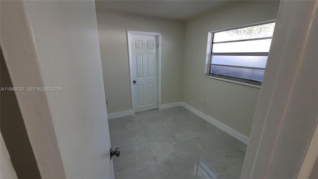 Building Photo - 13240 Port Said Rd