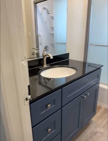 Building Photo - 504 N Stanislaus St