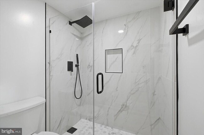 Building Photo - 125F Clubhouse Dr SW