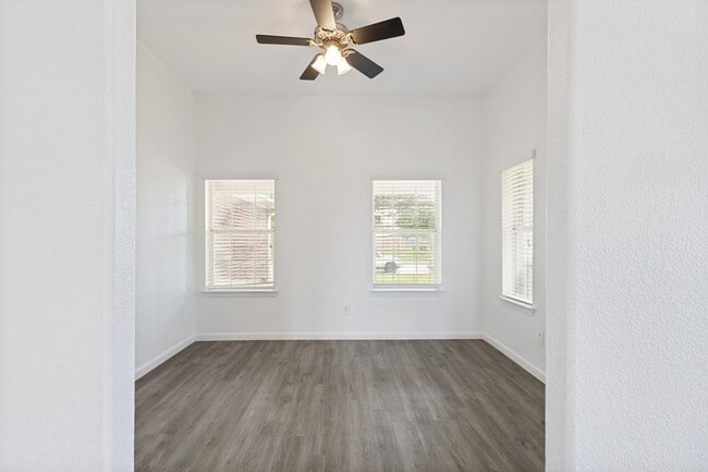 Building Photo - 5224 McGrath Dr