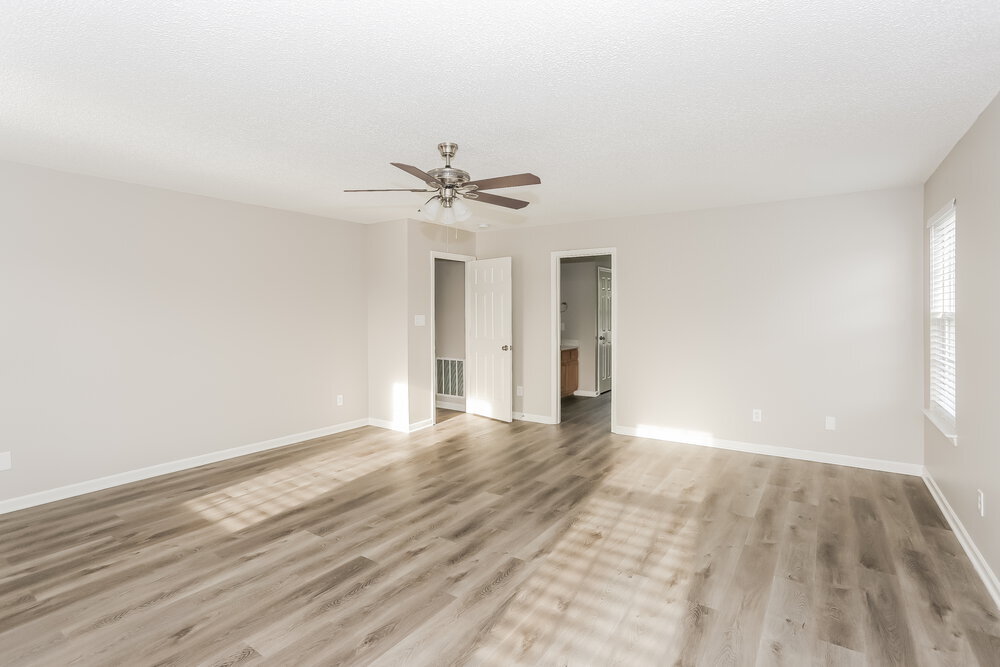 Building Photo - 9925 Aventide Ln