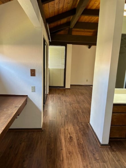 Building Photo - 1 Kihi St