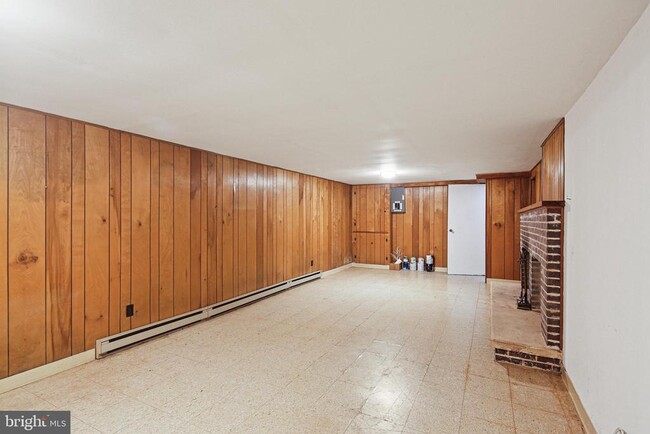 Building Photo - 2323 Bond Rd
