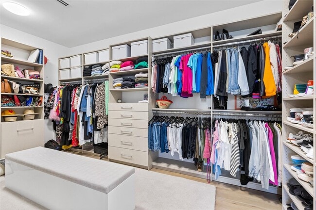 Building Photo - 895 NE 76th St