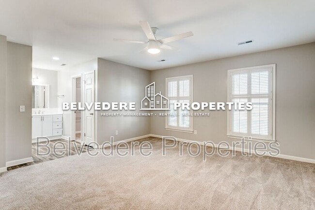 Building Photo - 19-A Park Village Ln