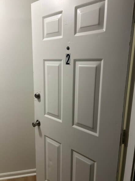 Building Photo - 5290 Waterlick Rd