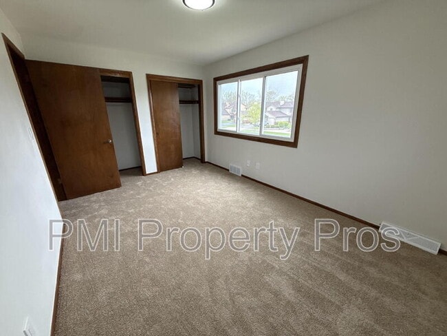 Building Photo - 8148 S 88th St