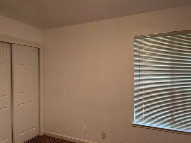 Building Photo - Coming Soon! Great home in Rio Linda, 4+2, vaulted ceilings, 2 car garage