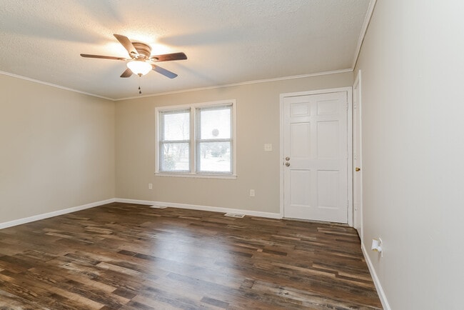 Building Photo - 4301 Glenford Dr