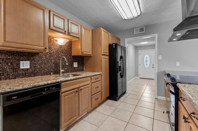 Building Photo - 3079 Cricket Rd