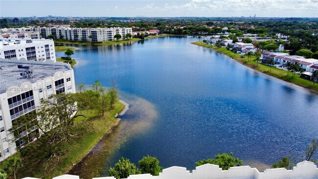 Building Photo - 10770 NW 66th St