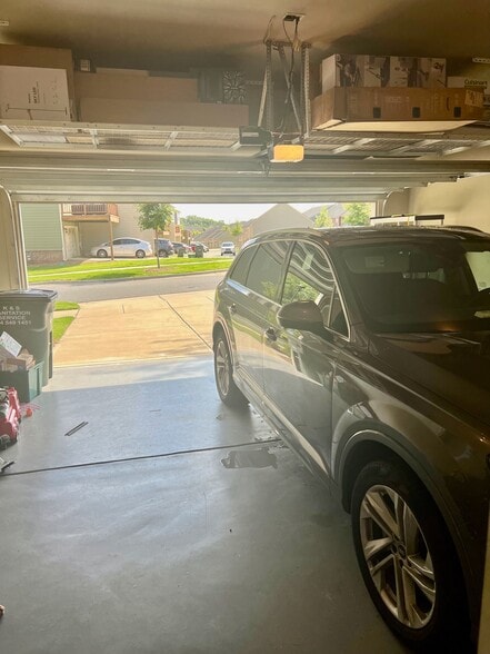 Garage (Inside) - 4014 Audubon Park Dr