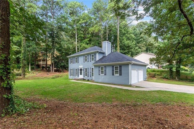 Building Photo - 4019 Shady Dr NW