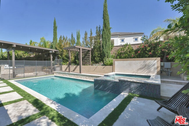 Building Photo - 20559 Wood Rose Ct