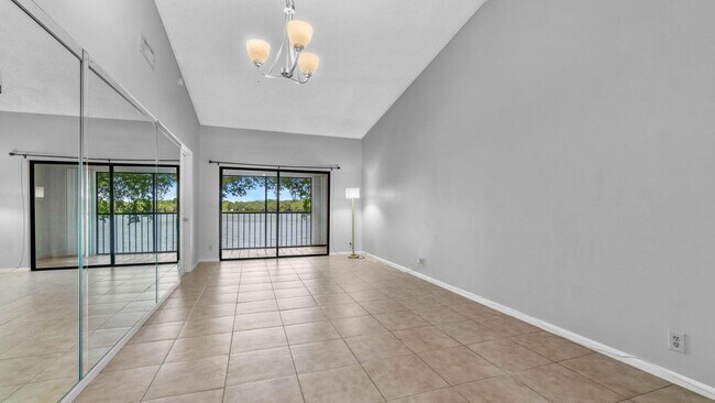 Building Photo - 2900 Olivewood Terrace