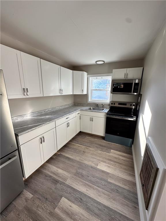 Building Photo - 105 W Inman St