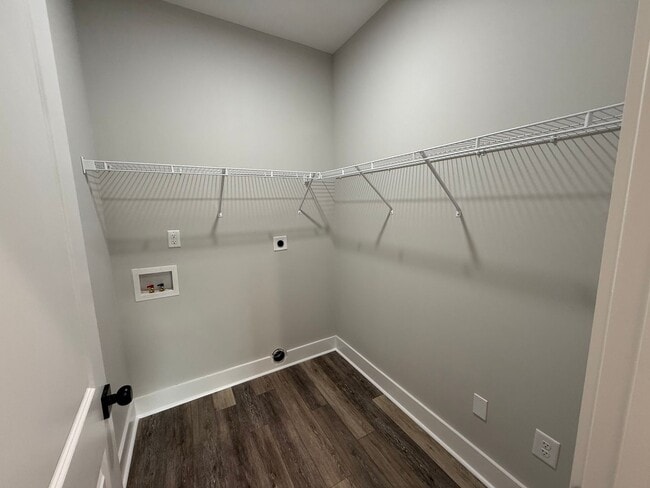 Building Photo - Newly Built 3-Bedroom Gem with Easy Highwa...