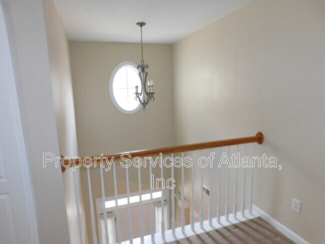 Building Photo - 3543 Aberdeen Way