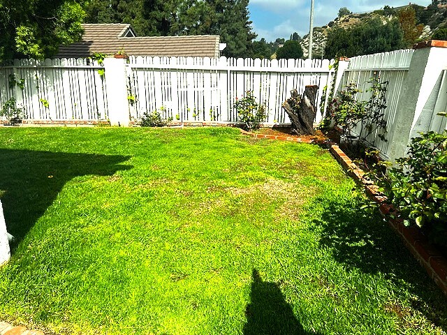 Building Photo - 11573 Viking Ave