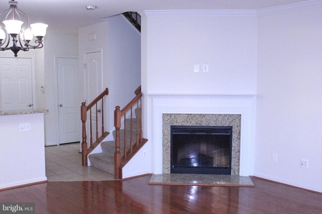 Building Photo - 42525 Highgate Terrace