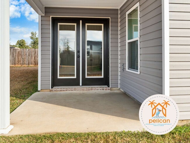 Building Photo - Move-In Ready Home in a Desirable Community