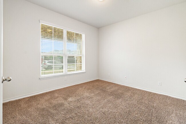 Building Photo - 412 Morgan Run