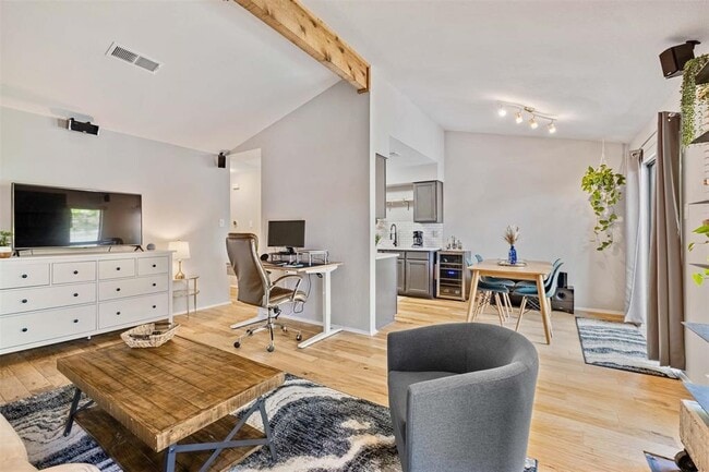 Building Photo - 5602 Woodrow Ave