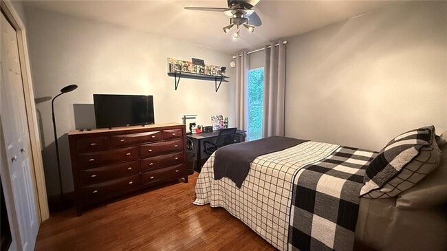 Building Photo - 175 Cloverdale Rd