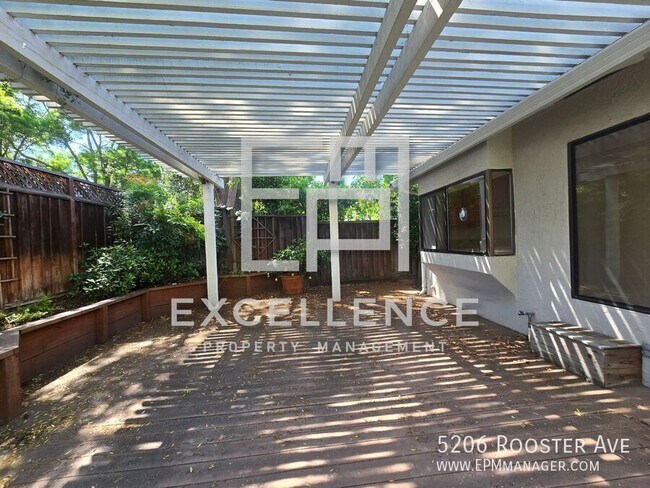 Building Photo - 5206 Rooster Dr