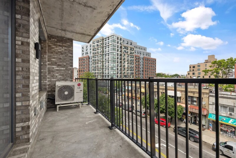 Building Photo - 815 Flatbush Ave