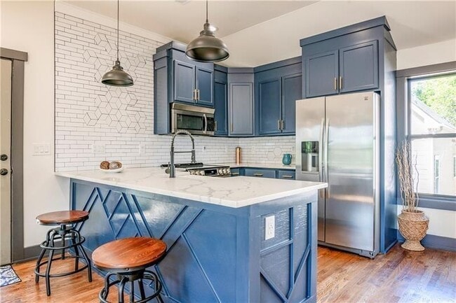 Building Photo - 767 Terry St SE