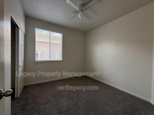 Building Photo - 403 Munden Ct