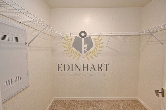 Building Photo - 231 Nabors Dr S