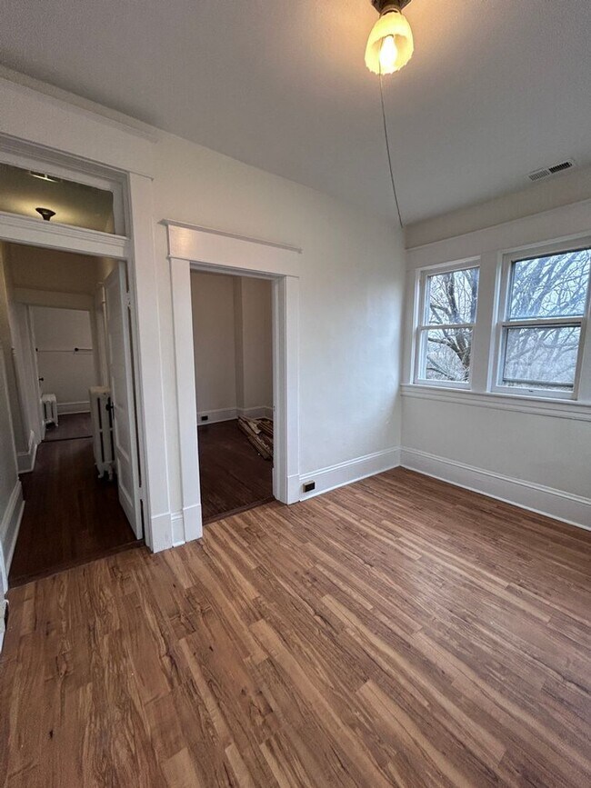 Building Photo - Renovated Victorian with historic touches & huge yard!
