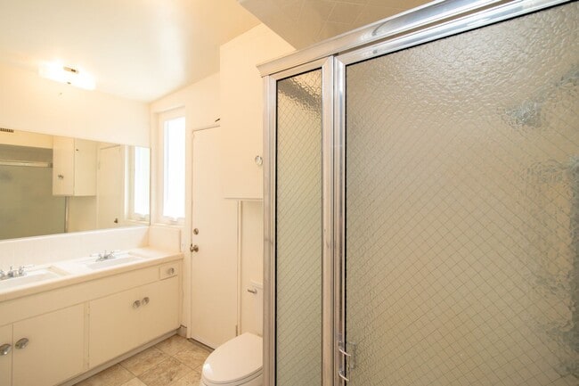Building Photo - Spacious 2-Bedroom Home with Private Pool & Office In the Cove!