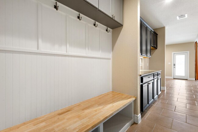 Building Photo - 3502 Roadstead Way