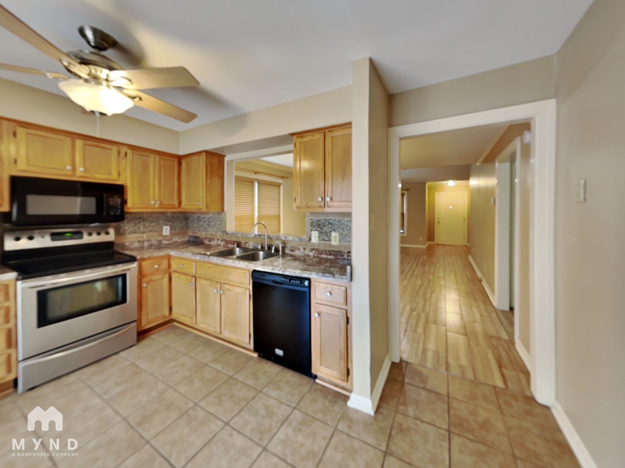 Building Photo - 2634 Bay Pointe Cir W